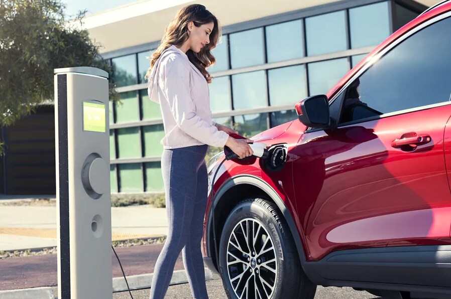 Ford - Plug-in - Powertrain.png