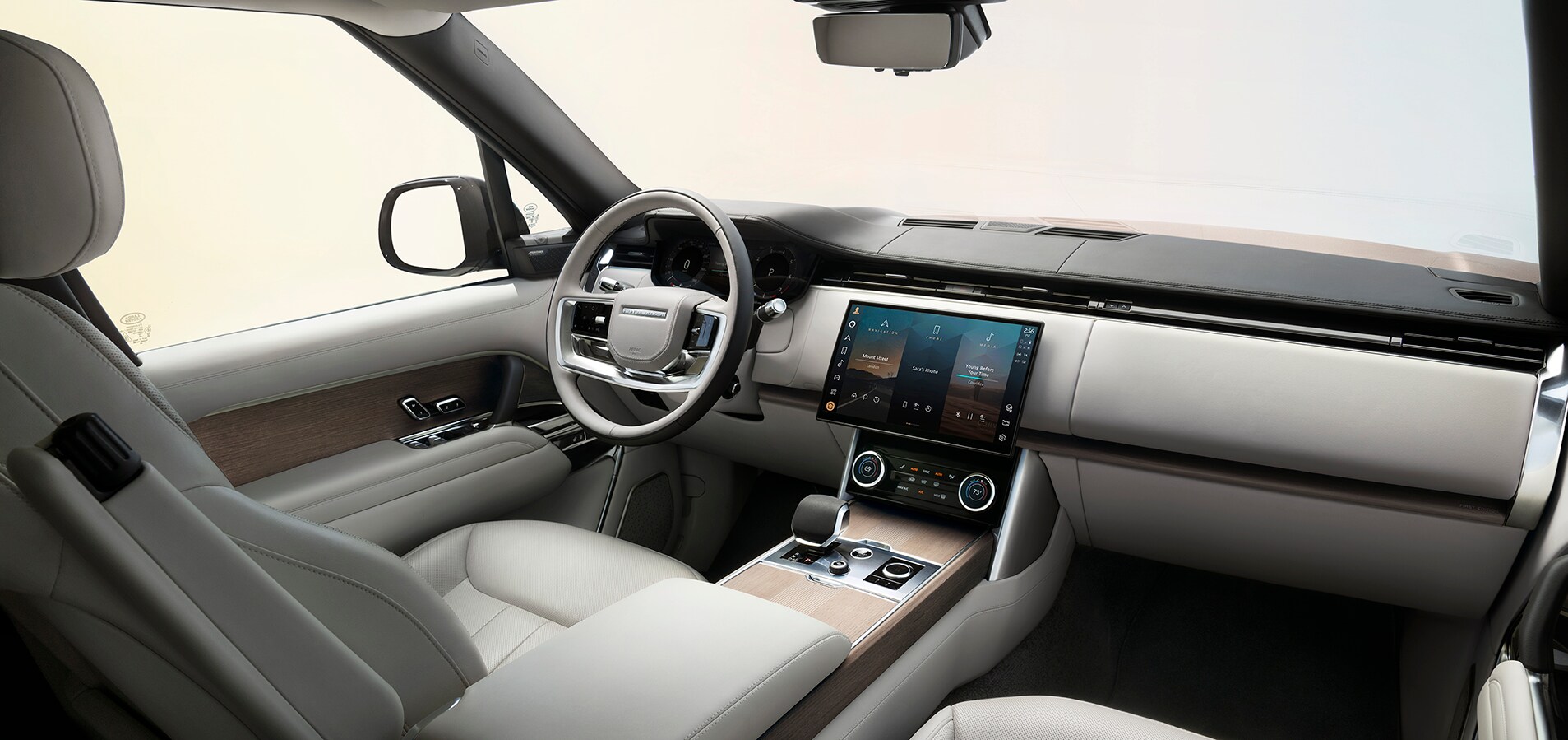 2022 New Range Rover Interior.png