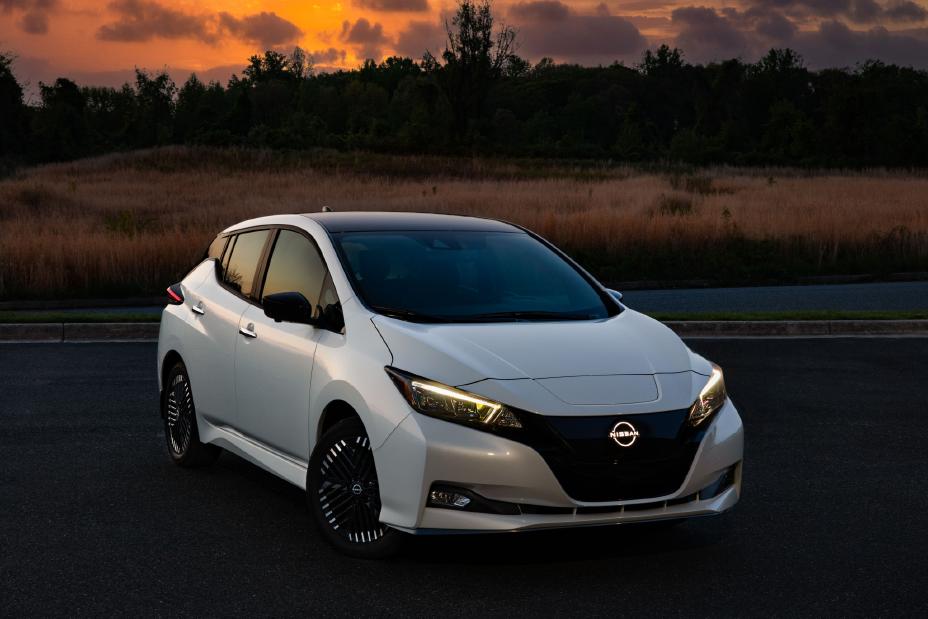 Nissan%20Lease%20Pull%20Ahead.jpg