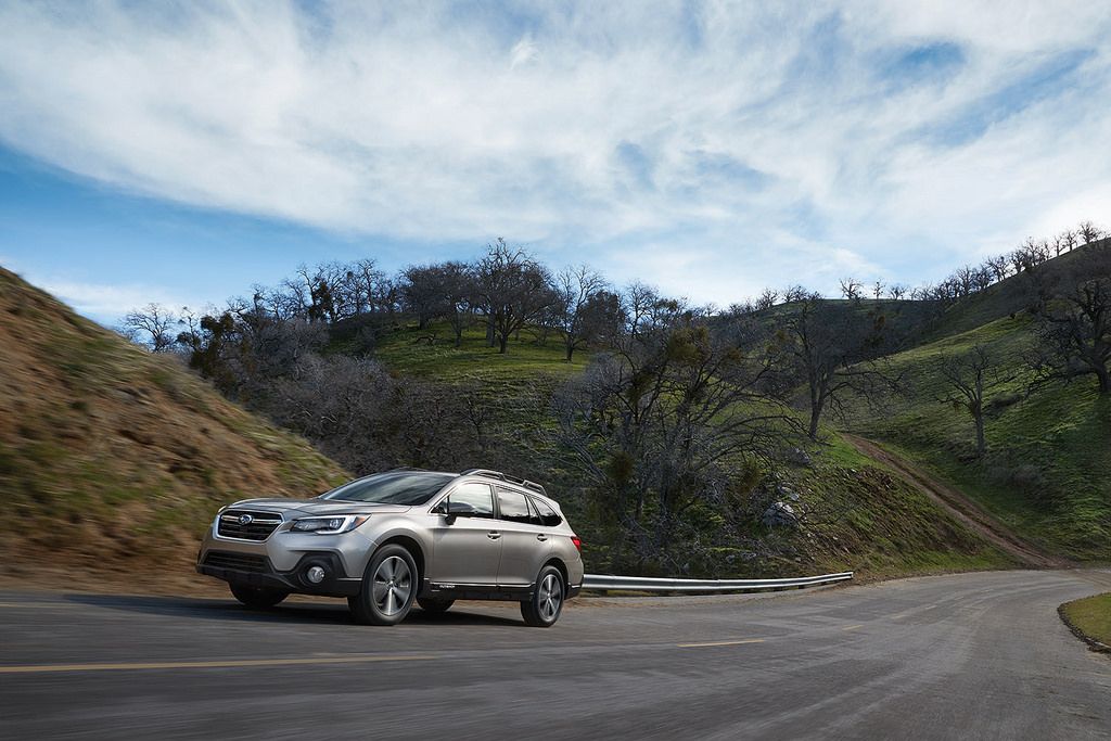 2018 Subaru Outback.jpg
