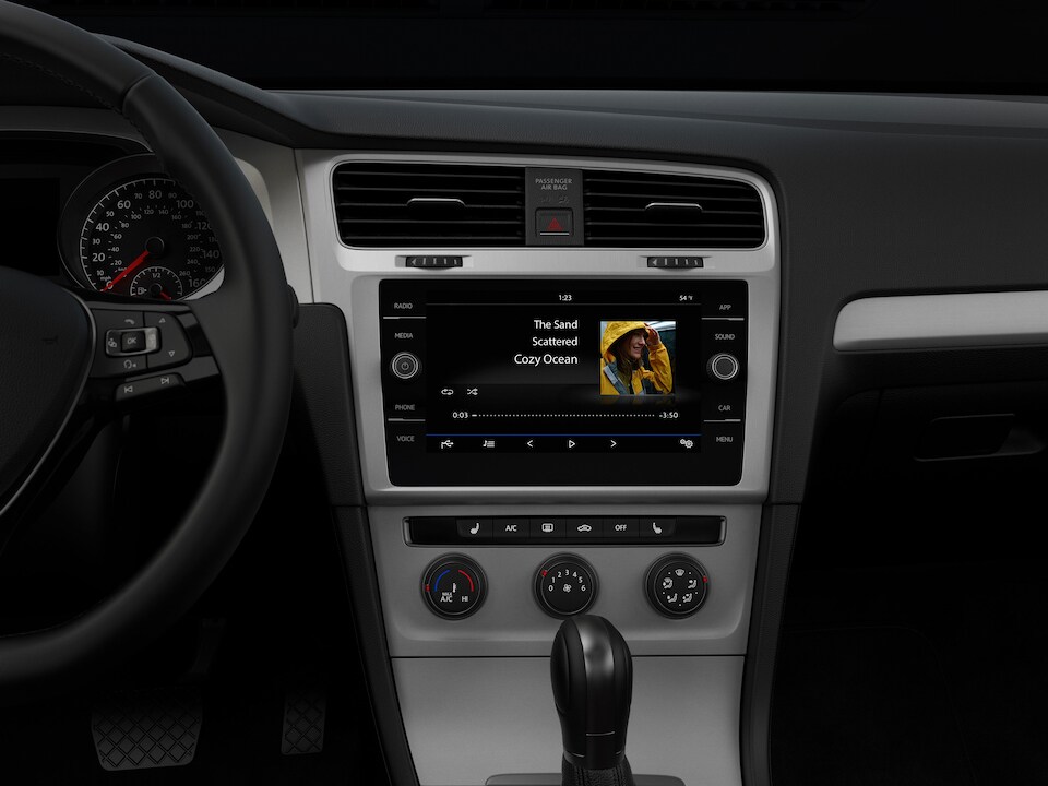 2018 VW Golf - Interior (1).jpeg