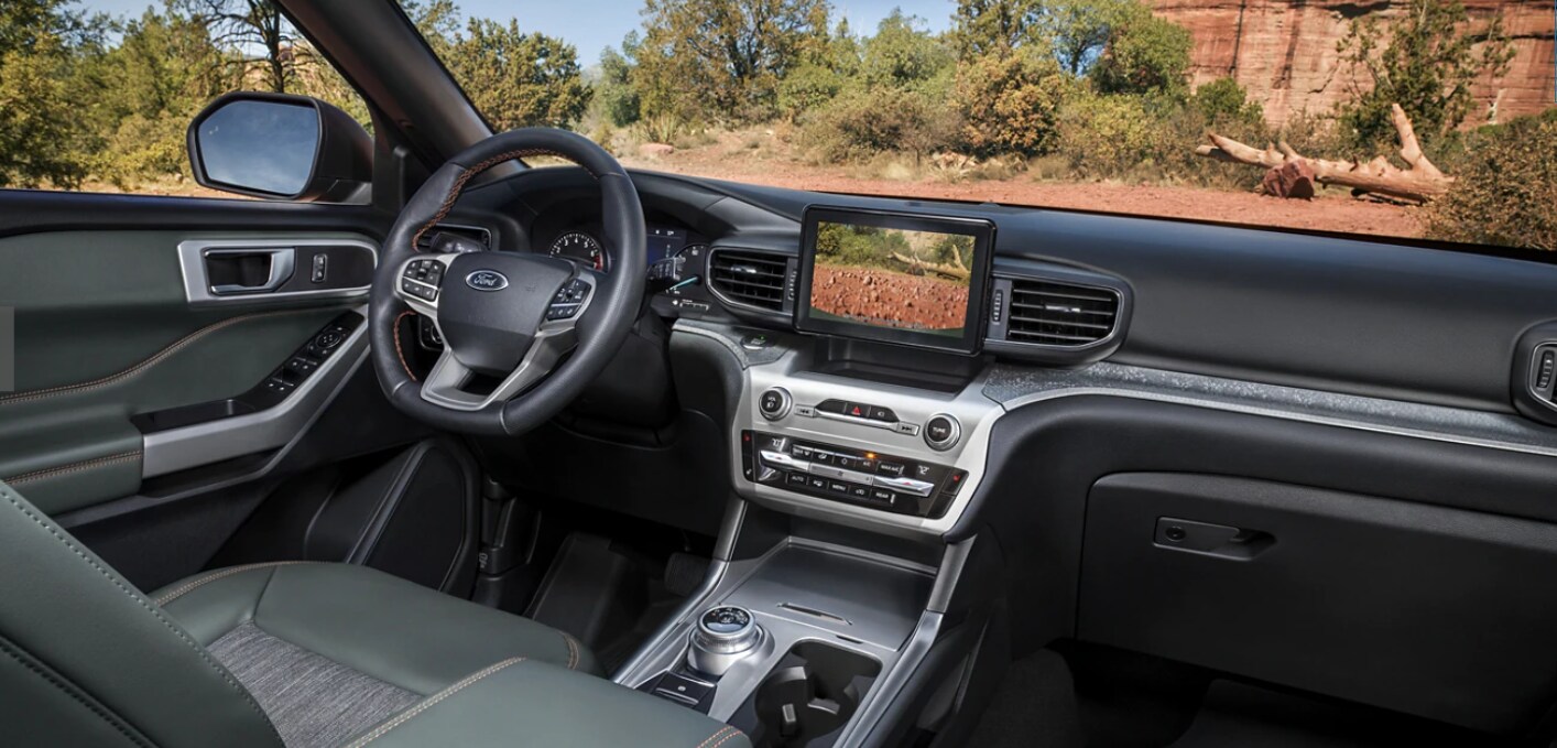 2021 Ford Explorer-interior.PNG