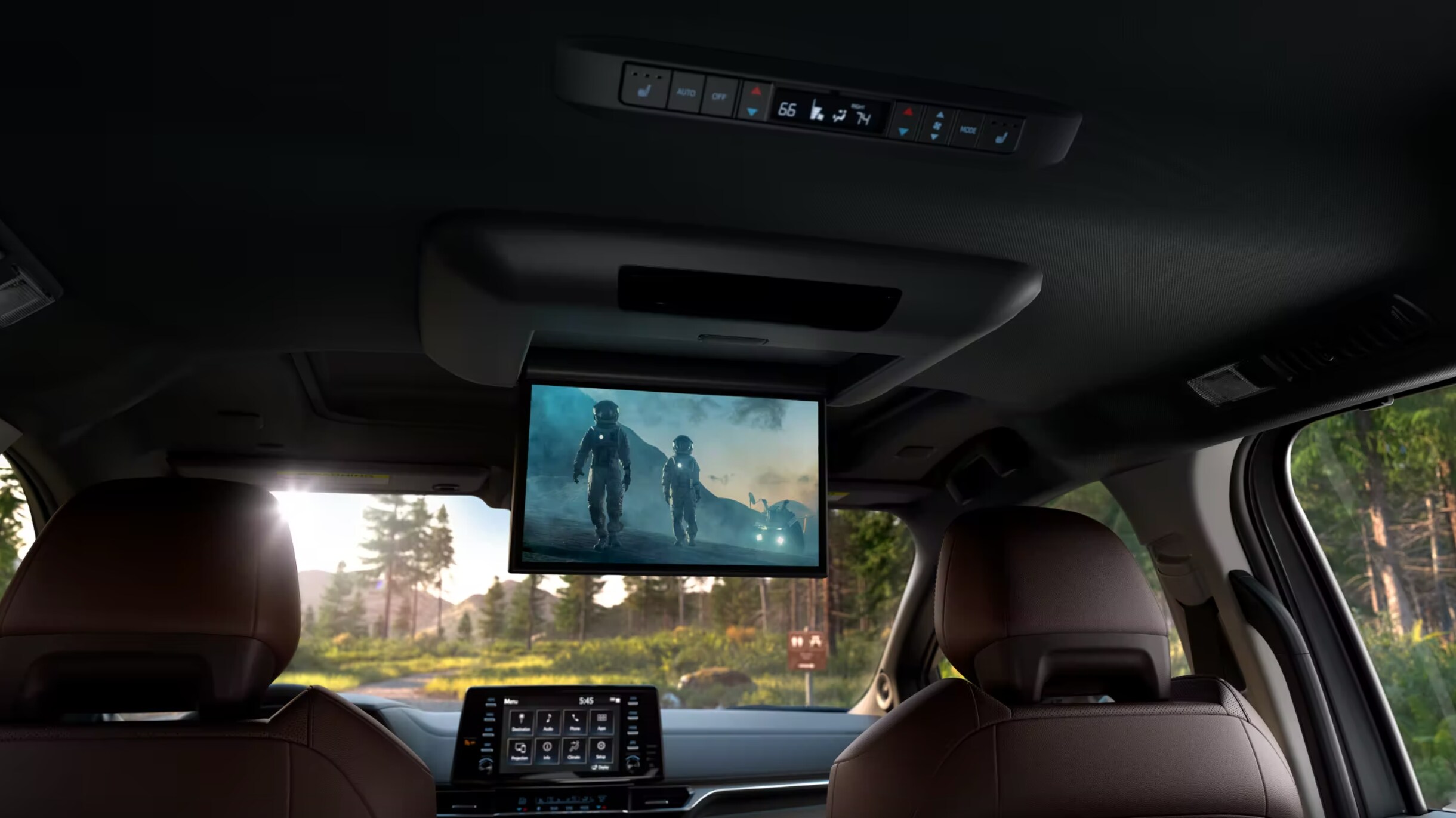 New 2023 Toyota Sienna serving Houston, TX