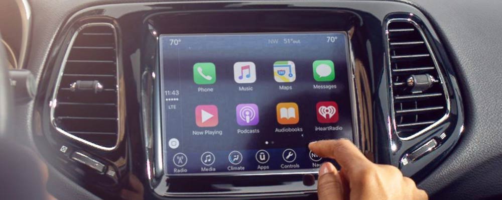 2020 Jeep Compass Connectivity
