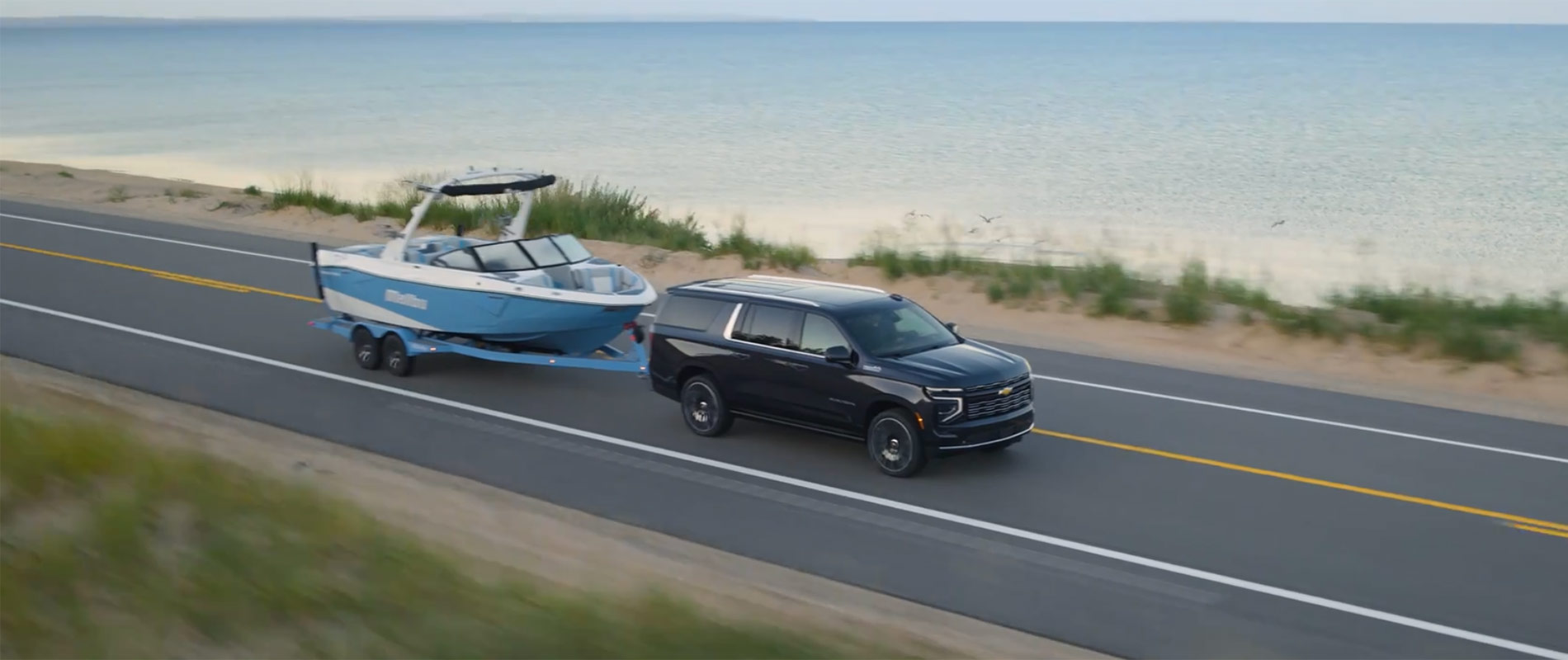 Chevy Suburban for Sale Near Murfreesboro Chevy Suburban hauling a boat