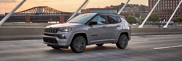 2022-Jeep-Compass-HighAltitude-SUV-L04.jpg