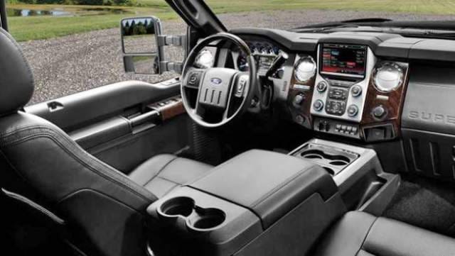 2018-Ford-F450-interior.jpg
