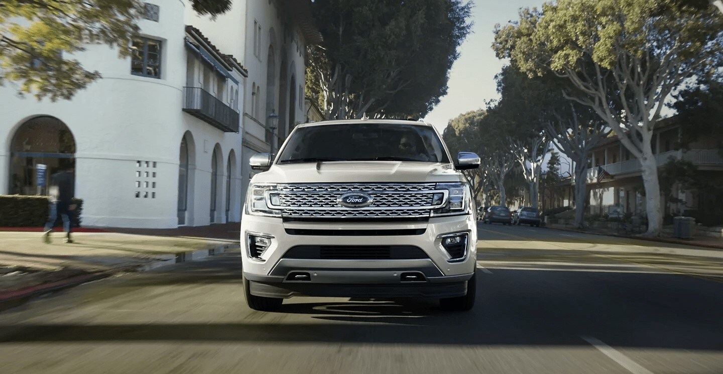 2021-ford-expedition-front.jpg