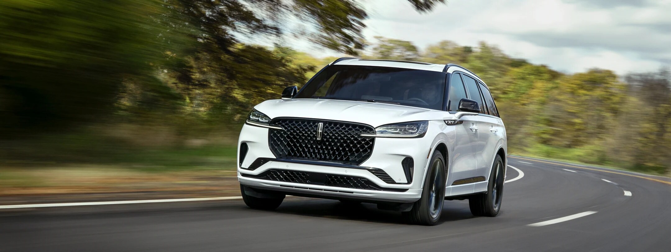 2026 Lincoln Aviator parked