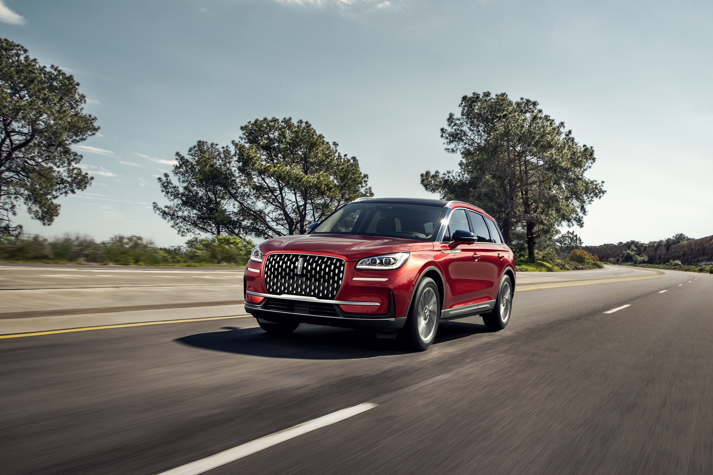 Handling that Adapts to Every Driving Situation Handling that Adapts to Every Driving Situation