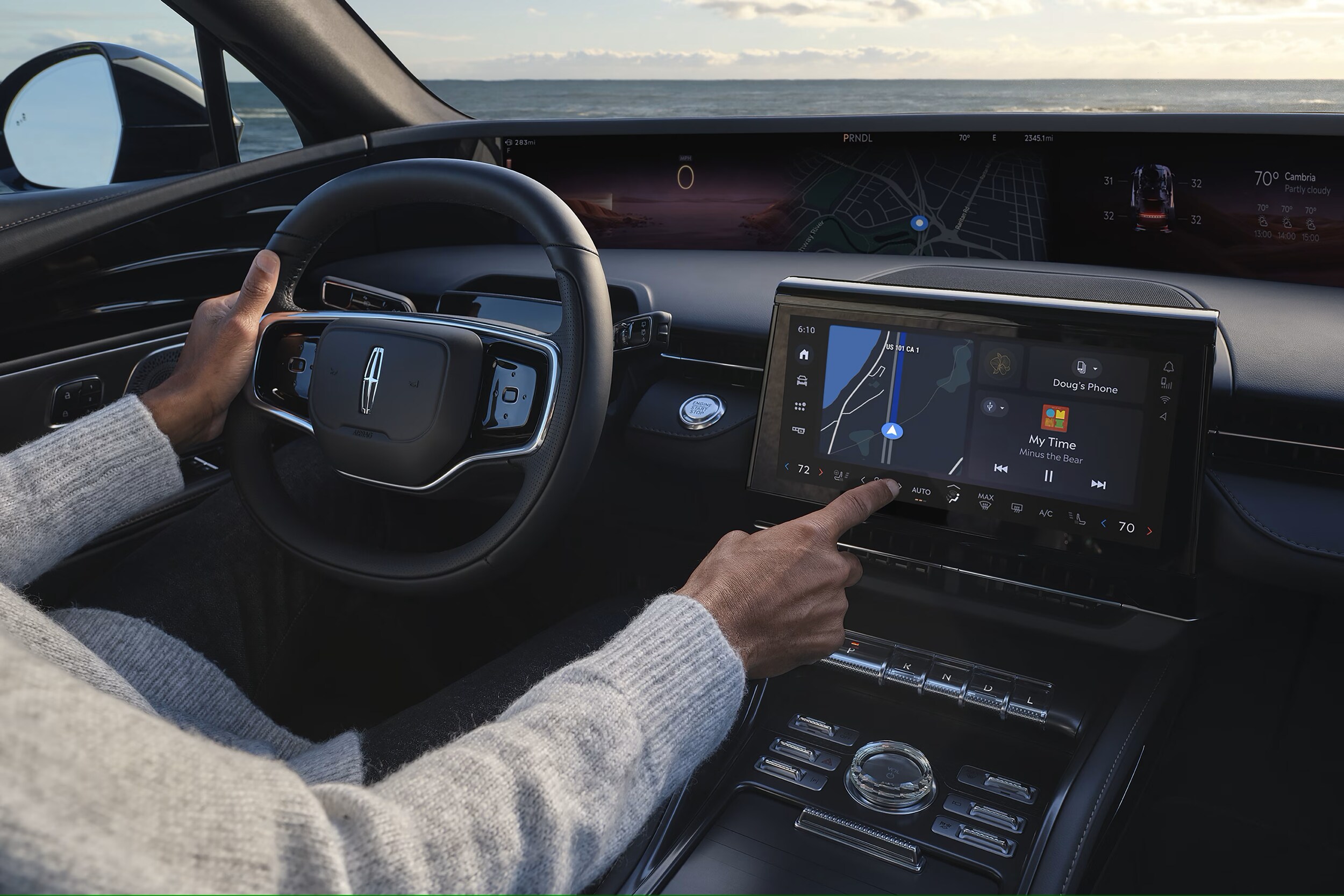 Intuitive Infotainment: Your World at Your Fingertips Intuitive Infotainment: Your World at Your Fingertips