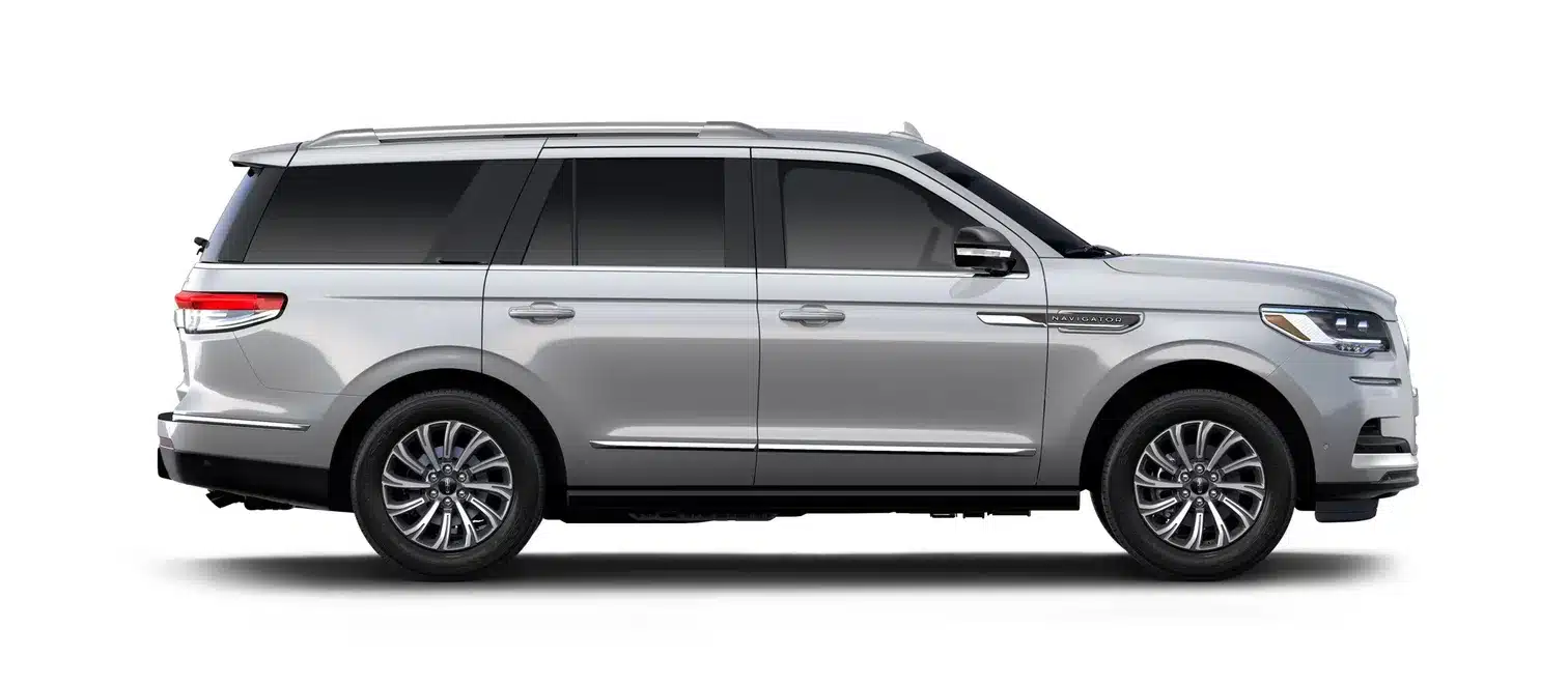 Navigator Premiere 4dr SUV 4WD Navigator Premiere 4dr SUV 4WD