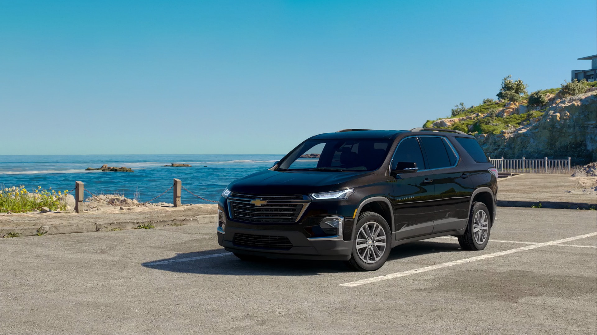 23CHTE35002_MY23_TRAVERSE LT_MOSAIC BLACK_COAST.jpg