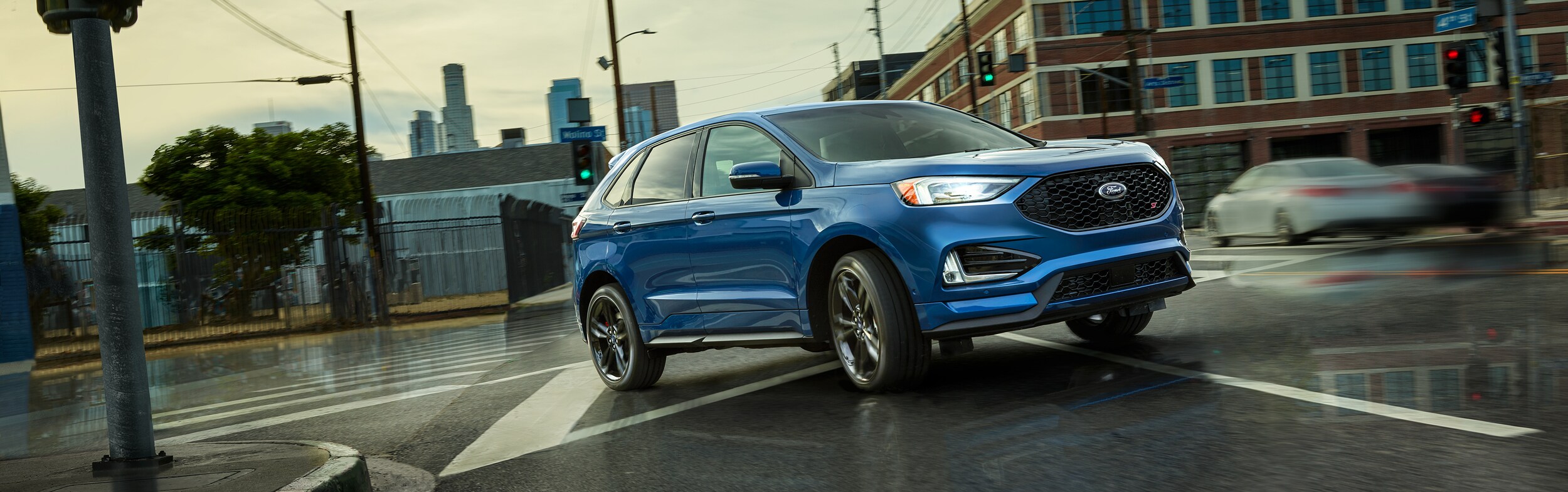 2019 Ford Edge Blue Cropped.jpeg