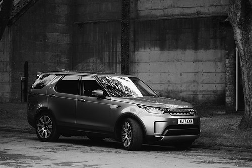 2018 Land Rover Discovery in Gwinnett, GA