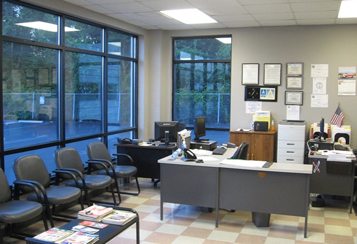 4 - collision-center3.jpg