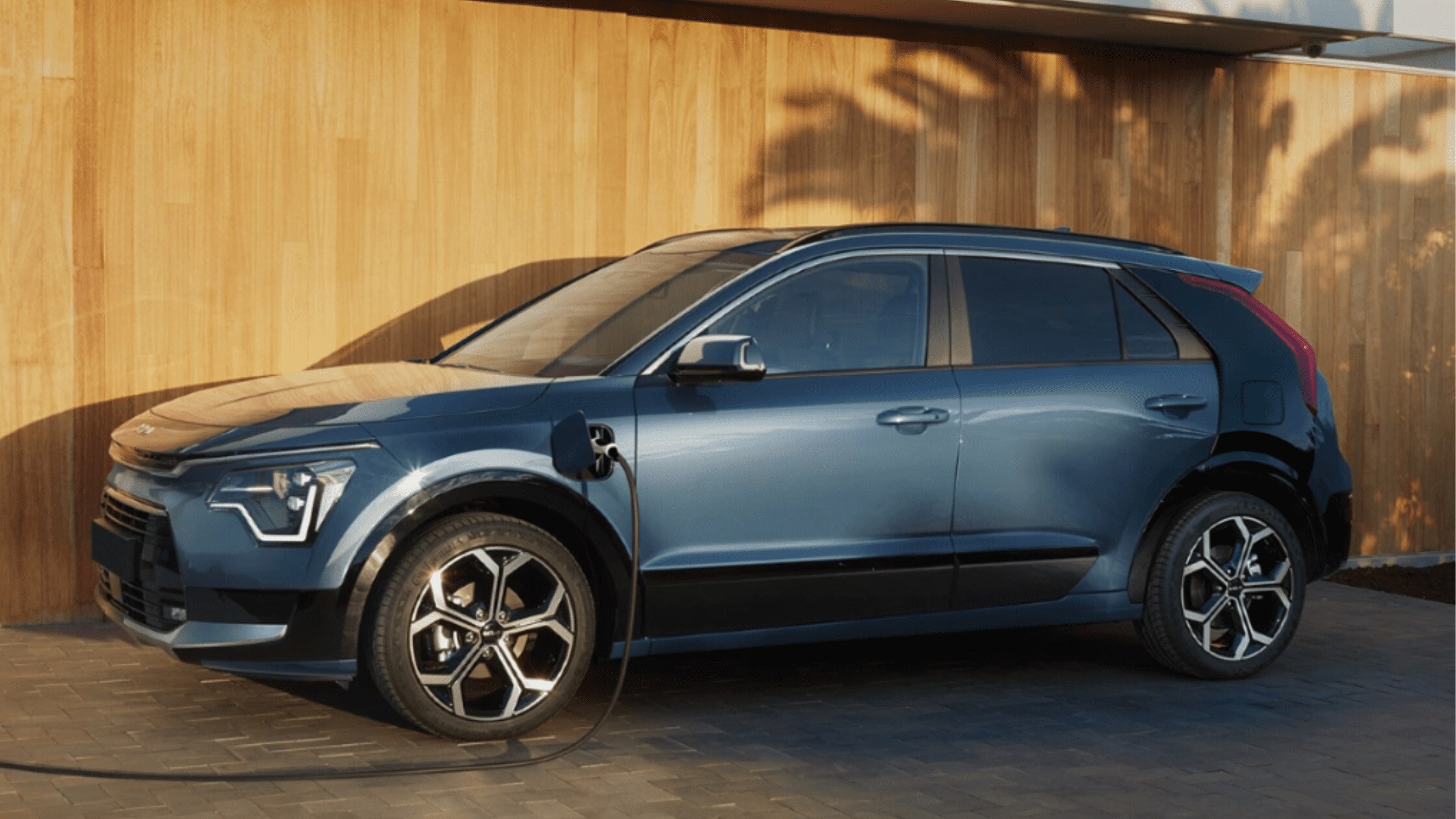 Cape Coral, FL - 2024 Kia Niro Plug-In Hybrid Cape Coral, FL - 2024 Kia Niro Plug-In Hybrid
