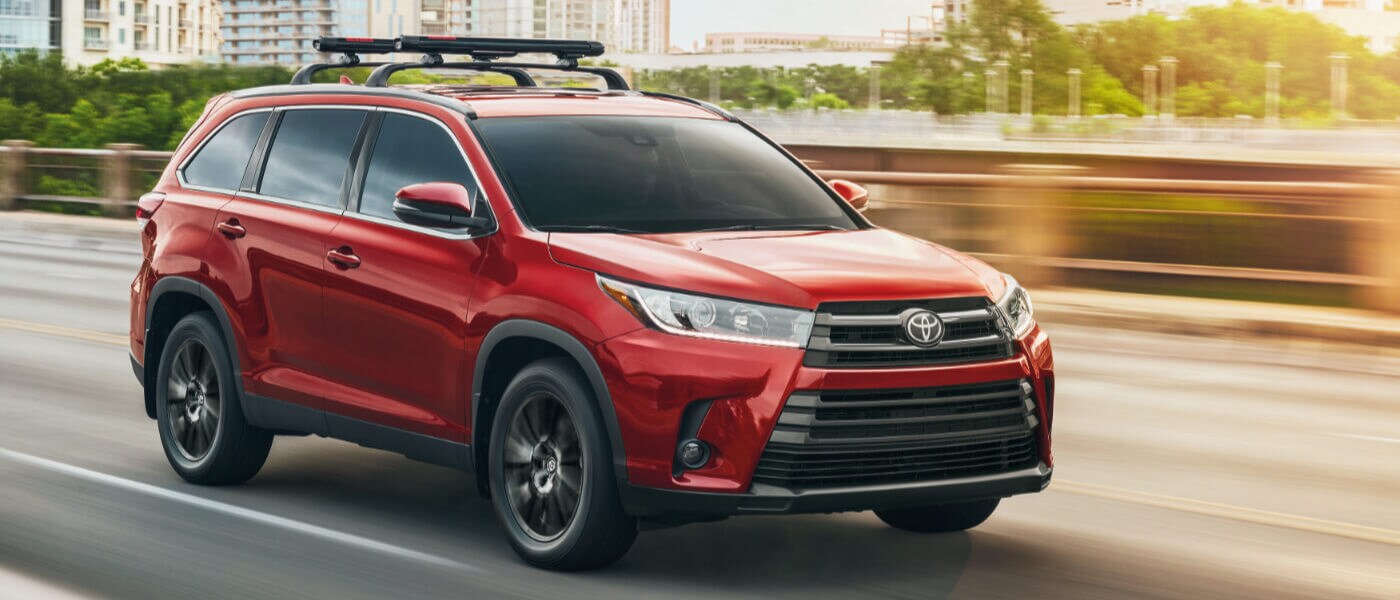 2019 Toyota Highlander exterior highway
