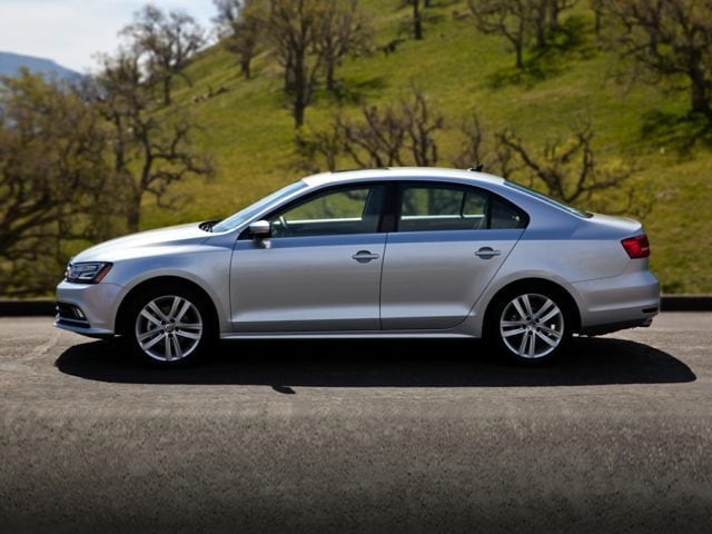 2017 Volkswagen Jetta sedan silver facing left.jpg