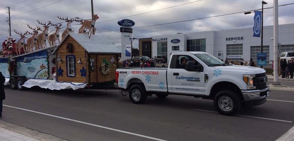 Santa truck parade 2016.jpg