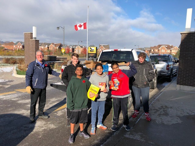 Food drive 2017 Escarpment.jpg