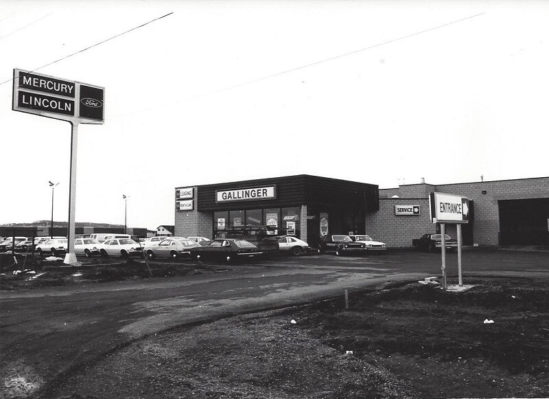 Dad 1976 dealer outside.jpg