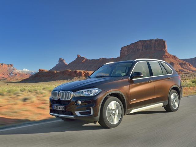 2017_BMW_X5_.jpg 2017 BMW X5
