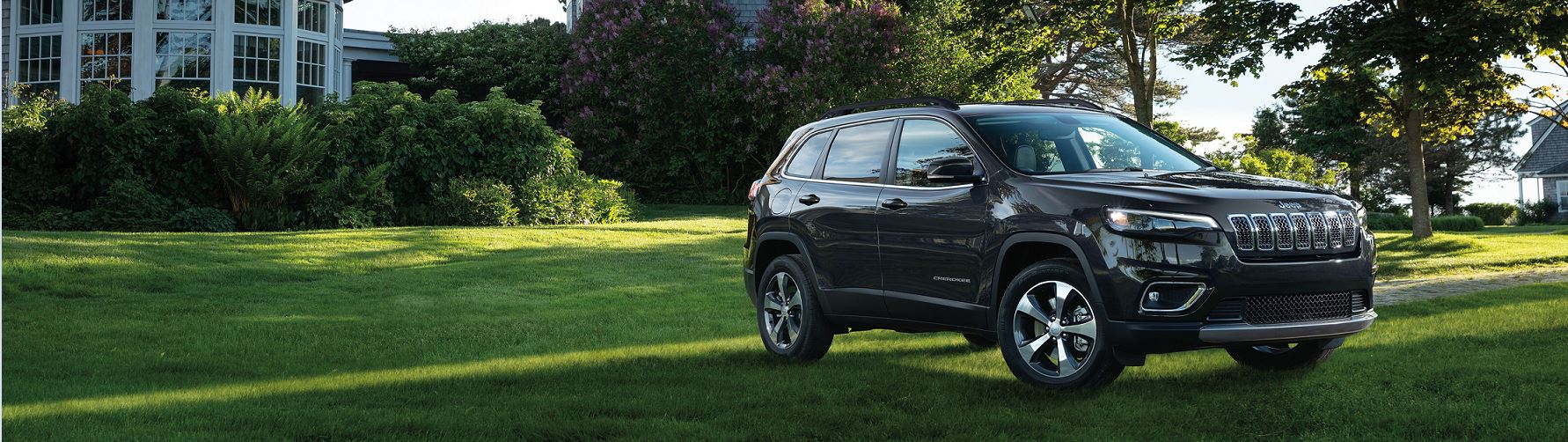 2022-Jeep-Cherokee-Limited-SUV-L02b.JPG