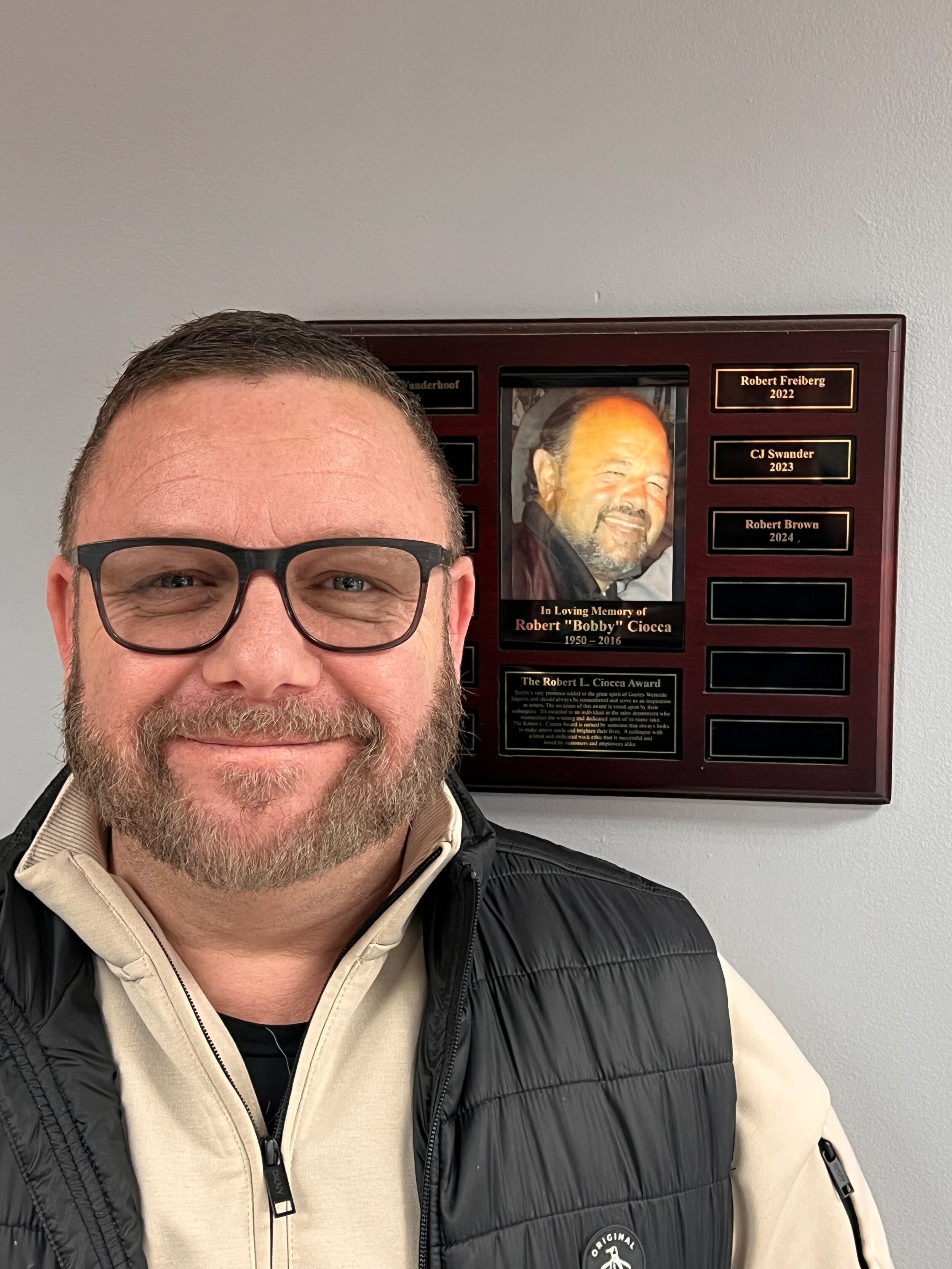 Robert%20Brown%20Ciocca%20Award%202.jpg