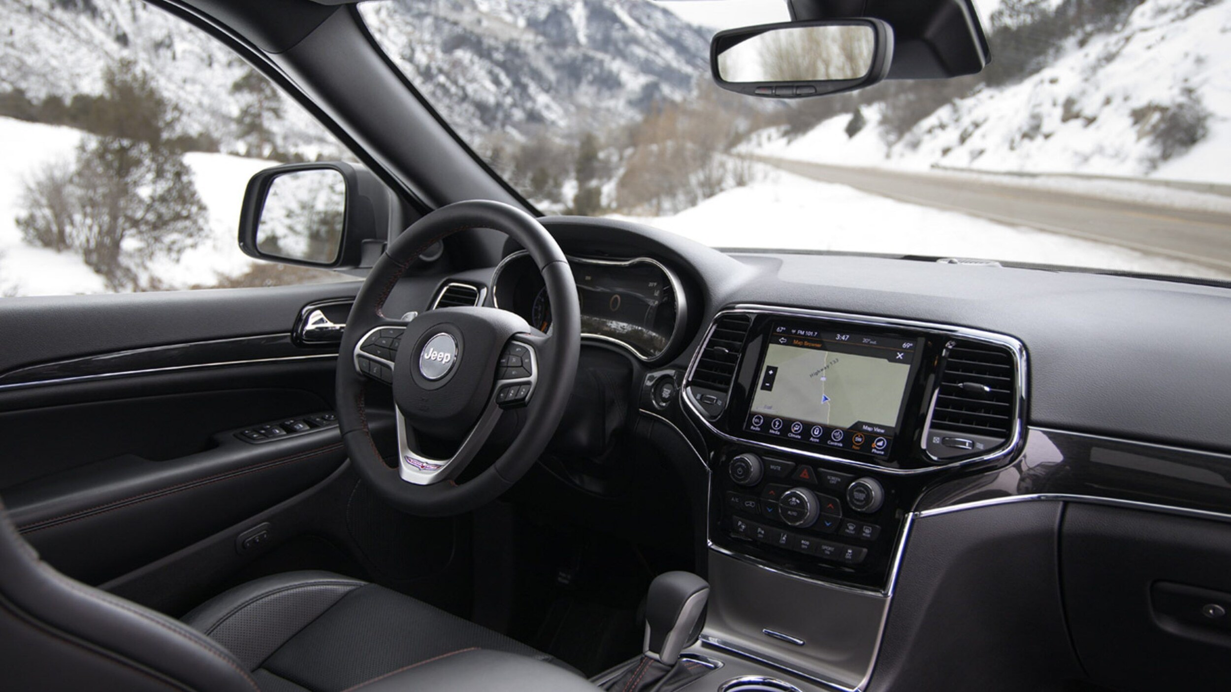 Gallery-Interior-Innovative-Connected-Technology-Desktop.jpg.image.2880.jpg