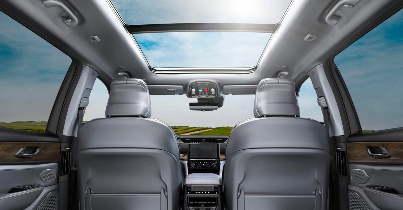 grand-cherokee-4xe-garden-city-long-island-3.png