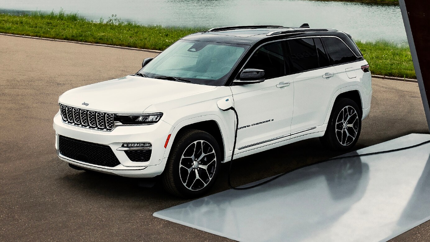 grand-cherokee-4xe-garden-city-long-island-6.png
