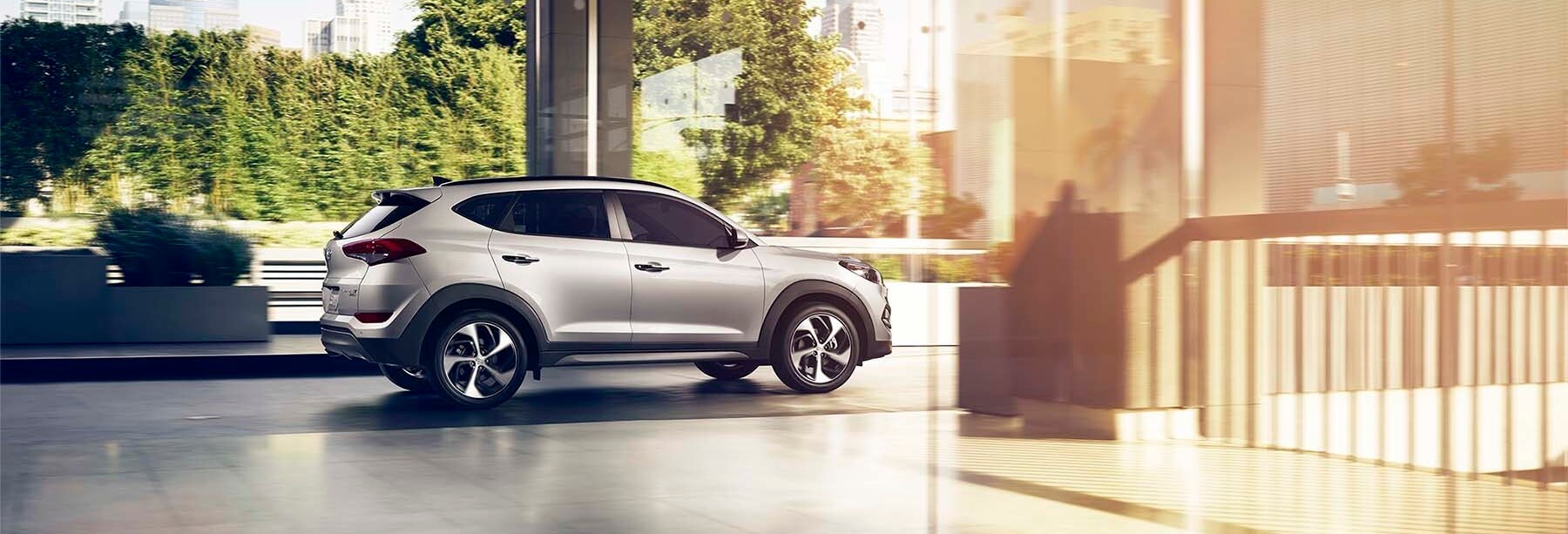 2016-Hyundai-Tucson-Limited-SUV-L03.jpg