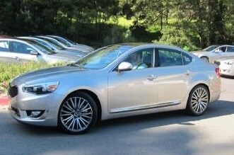 2014 Kia Cadenza.jpg