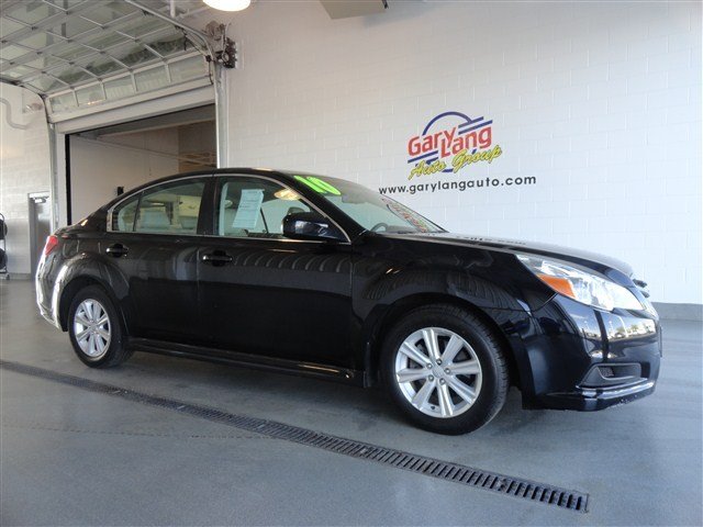 2012 Subaru Legacy Premium.jpg