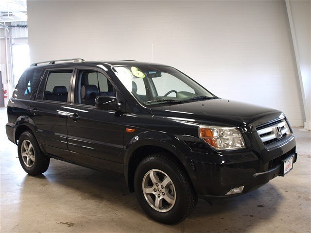 2006 Honda Pilot EX-L.jpg