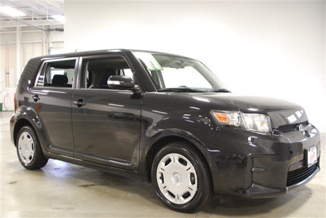 2011 Scion xB.jpg