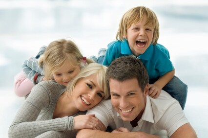 Smiling_Blonde_Family_4X6.jpg