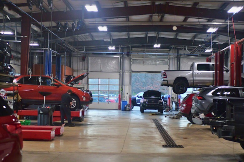 service%20center%20at%20gates%20of%20elkhart.jpg interior view of the Auto Service Center at Gates of Elkhart