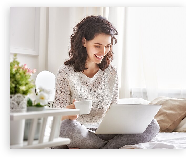 Woman on laptop.jpg