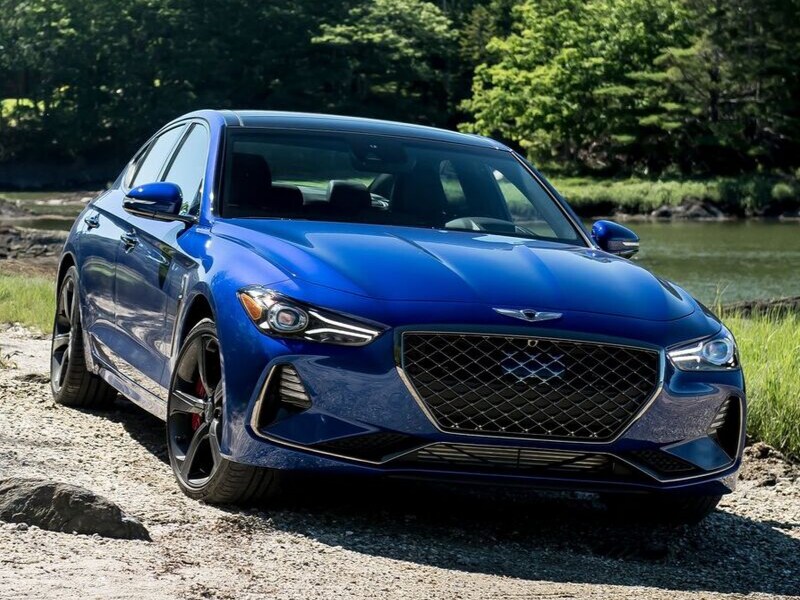 2019 Genesis G70 exterior blue color