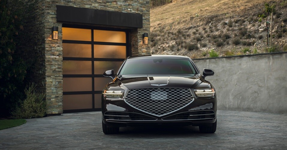 2021-Genesis-G90-5.0-Sedan.jpg