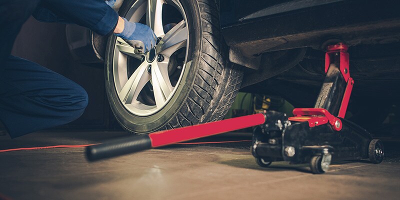 Mopar® Dodge Tire Service in Fremont, NE