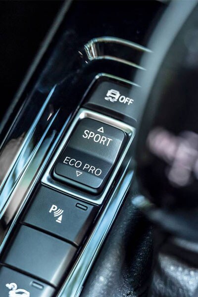 2022BMWX1.jpg