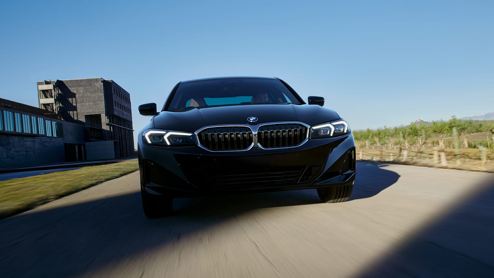 BMW-MY23-3series 5.jpg
