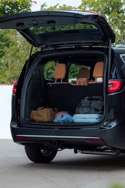 2022-Chrysler-Pacifica2.jpg