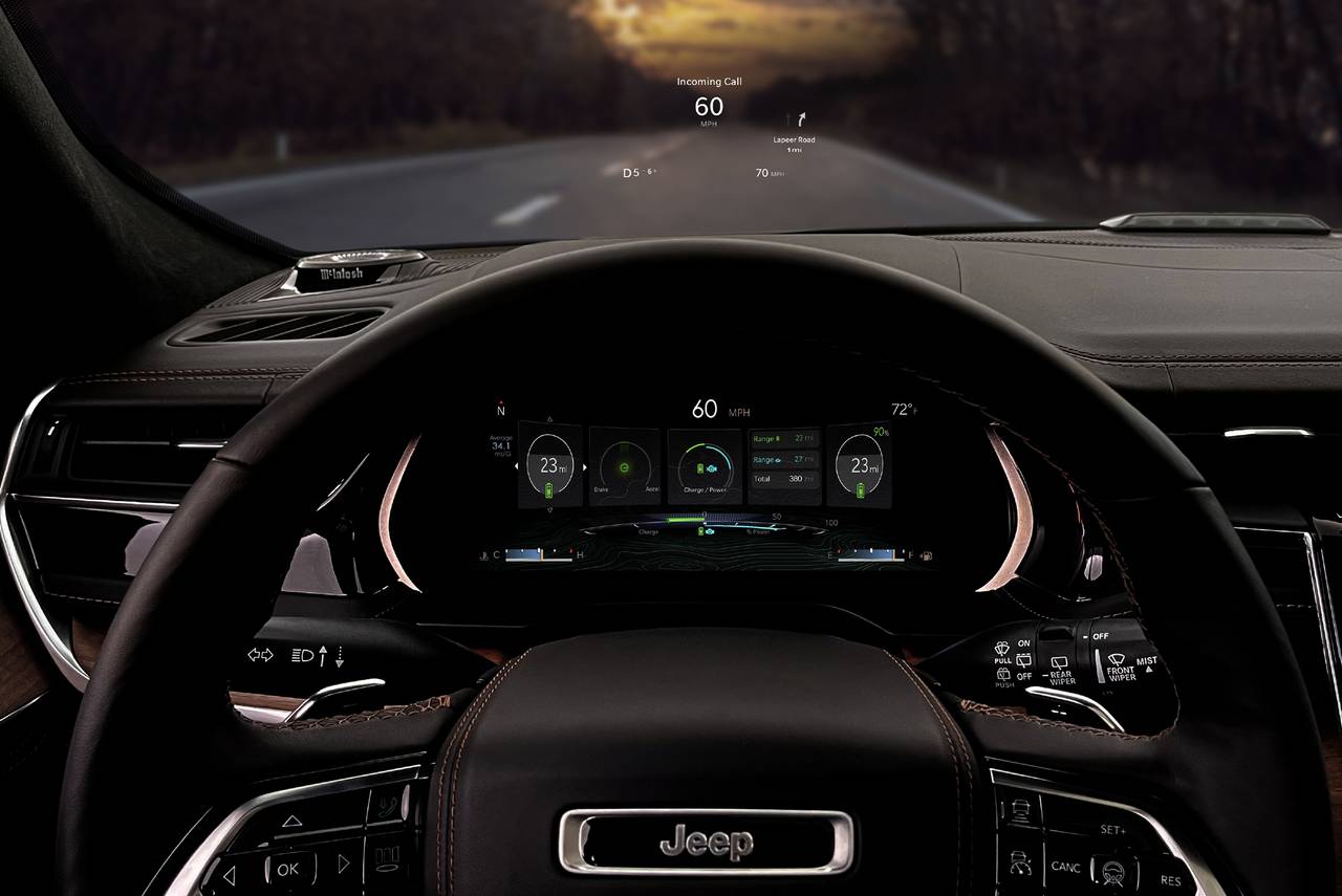 2023_Jeep_Grand_Cherokee_Summit_Reserve_Gengras.jpeg