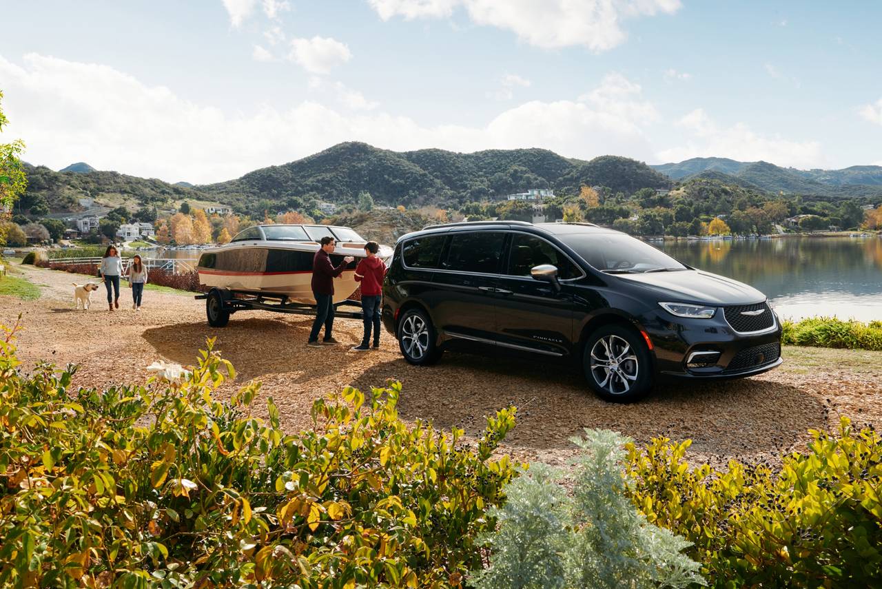 2022_Chrysler_Pacifica_For_Sale_Near_Connecticut.jpeg