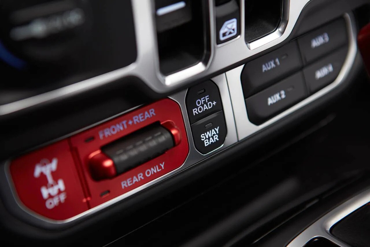 2023_Jeep_Gladiator_Offroad-Button.jpg