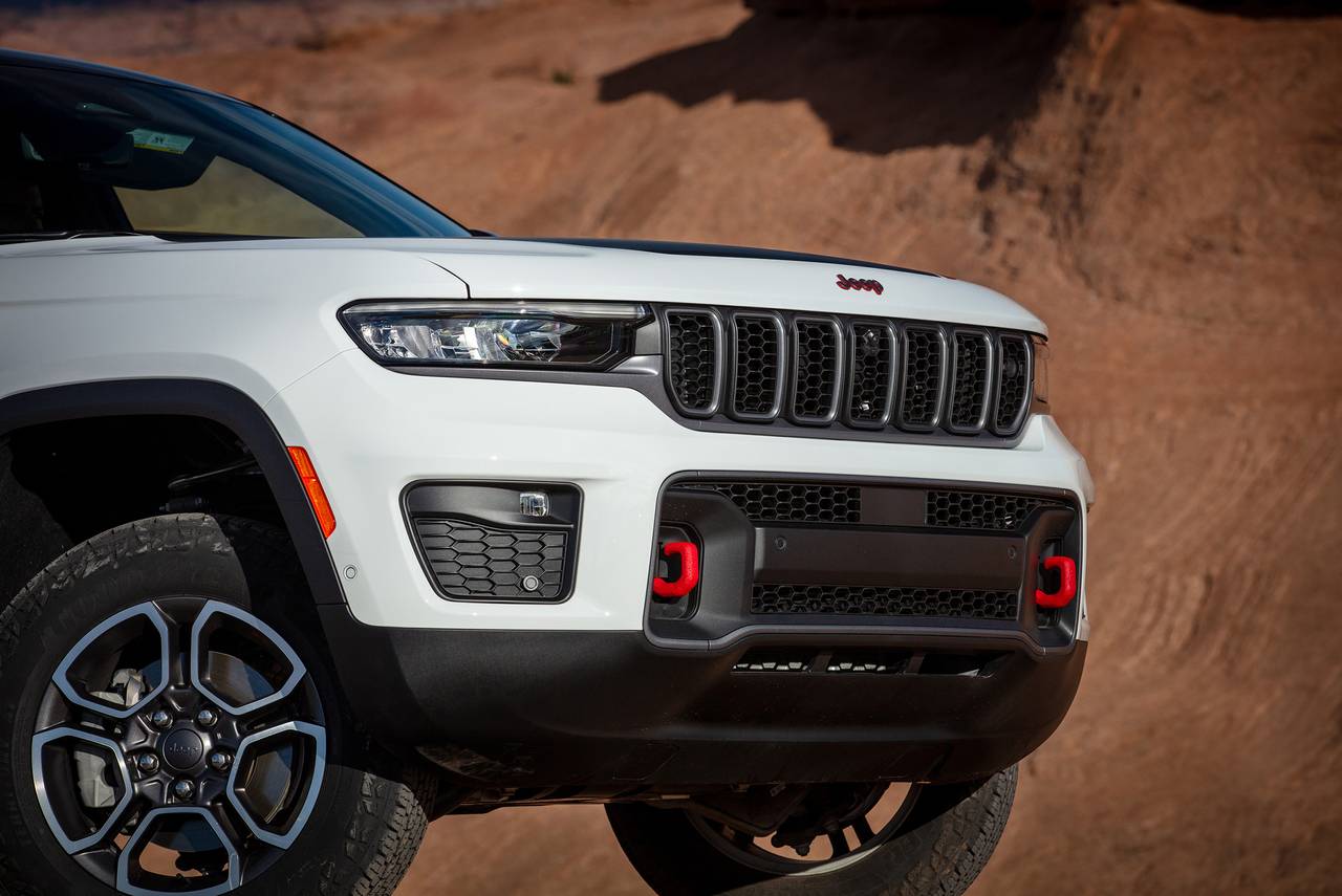2023_Jeep_Grand_Cherokee_Trailhawk.jpeg